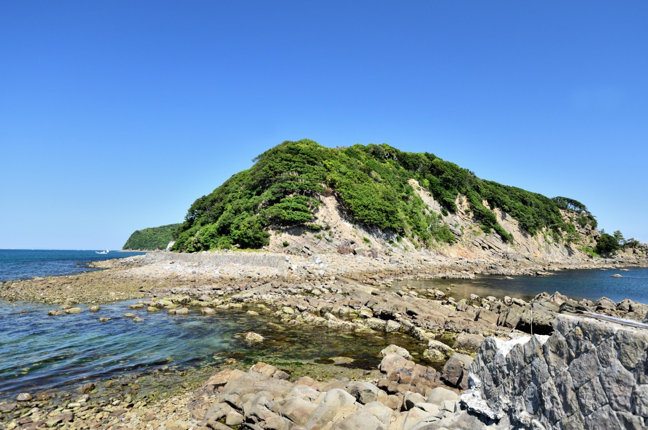 เกาะโทโมงาชิมะ (Tomogashima Islands)